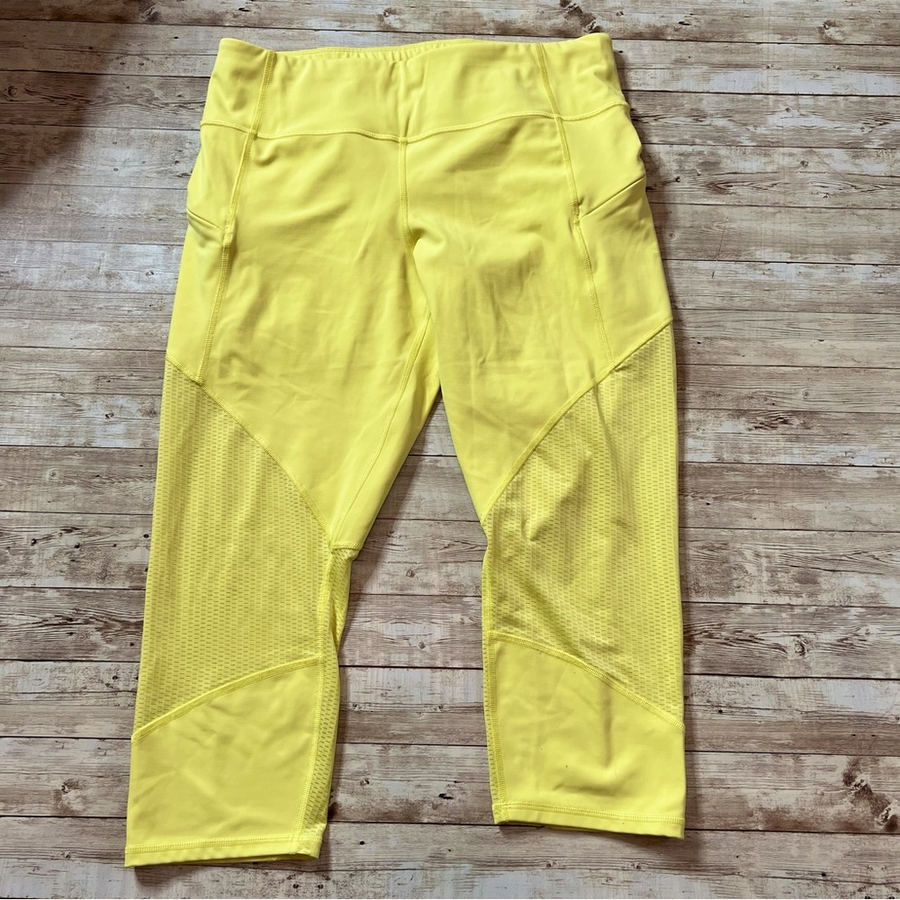 Athleta Yellow Capri Leggings